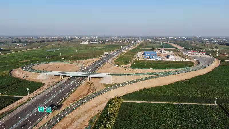 津石高速石家庄段无极深泽收费站和互通完成主体工程