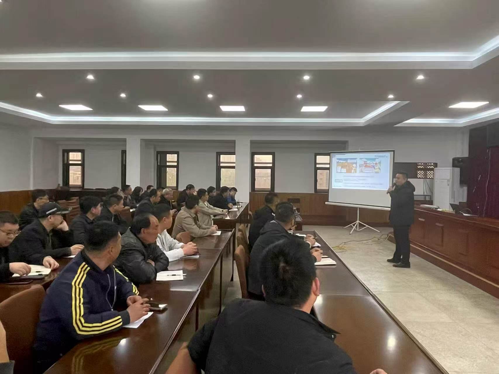 市公路建设发展中心组织开展2026年度在建工程安全生产专题培训